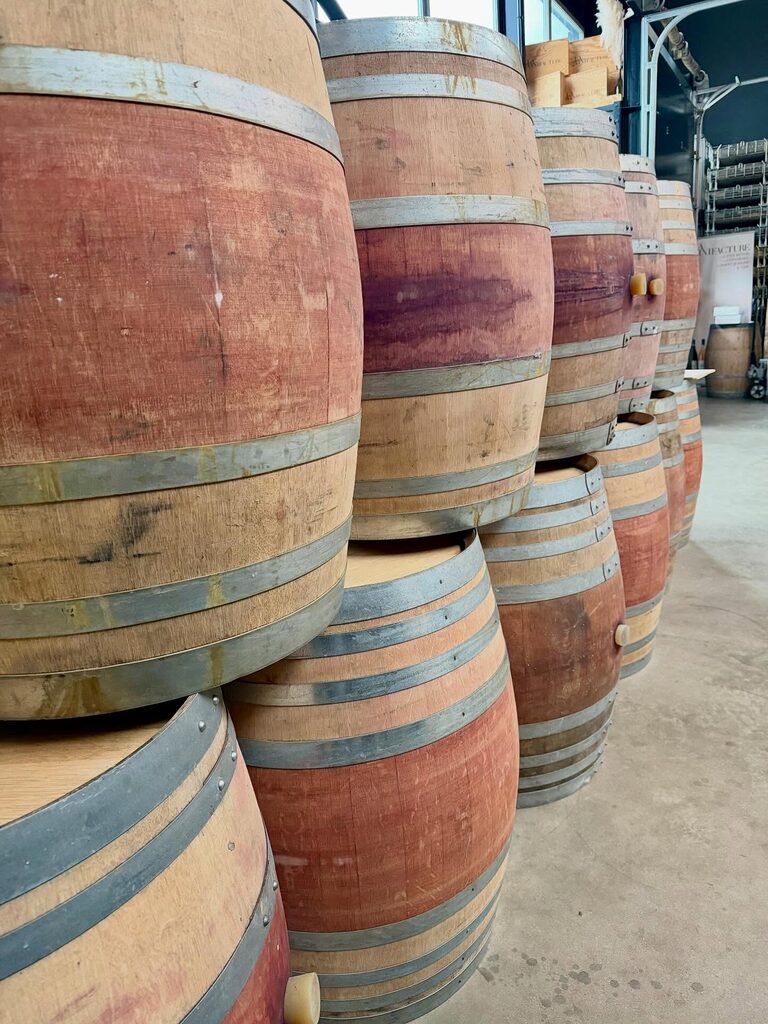 À vendre : tonneaux pour décoration infos et tarifs en